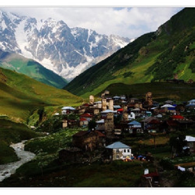 Крепко полюбилась она дэву, и захотел он на ней жениться. Obzornaya Ekskursiya Po Svanetii Mestiya Ushguli Guram Natadze