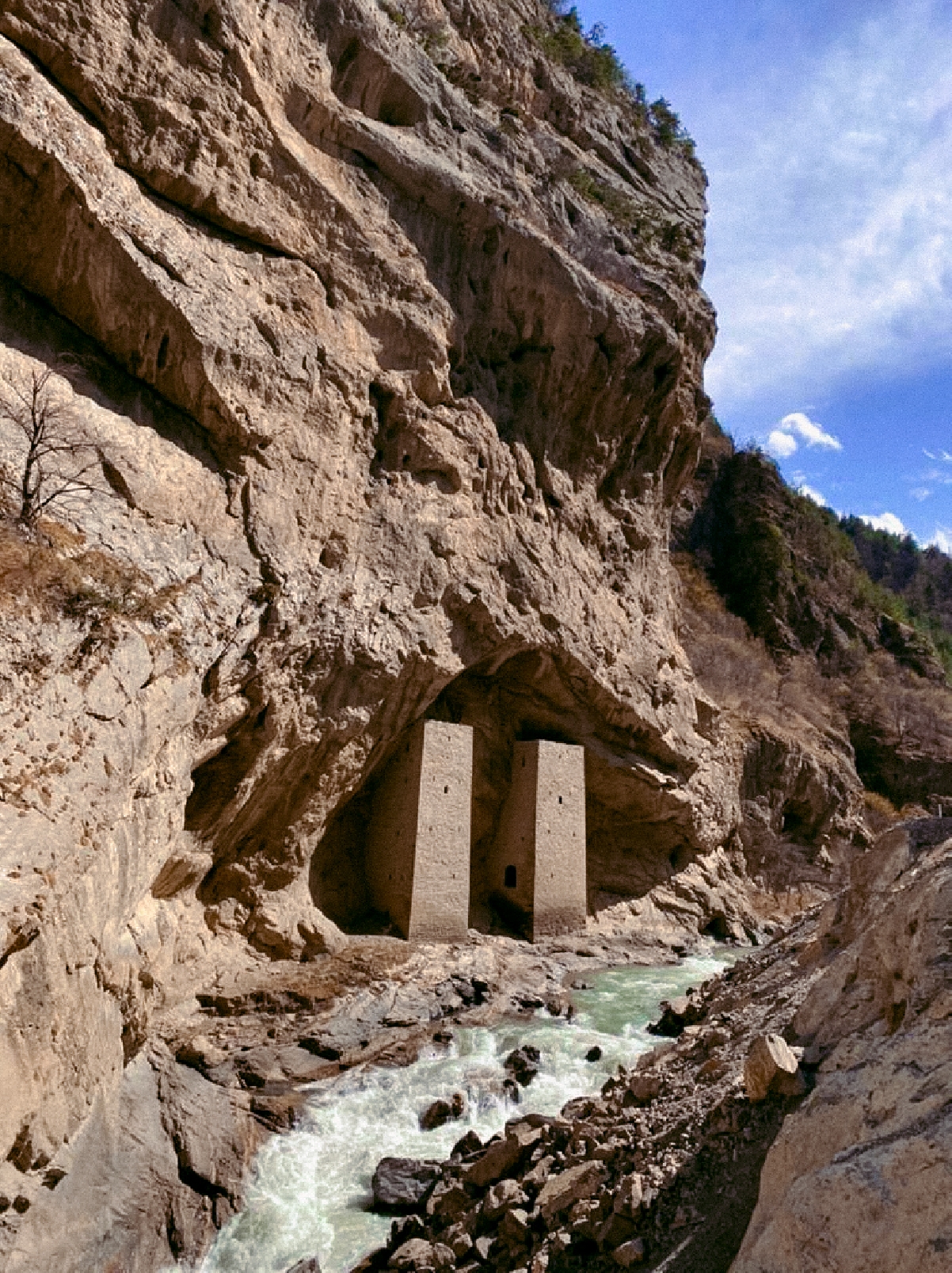 Хочу выразить свою благодарность адаму за его внимательность, интересную экскурсию ⛳ с индивидуальным подходом! Argunskoe Ushele Kraj Bashen Anastasiya Lunina