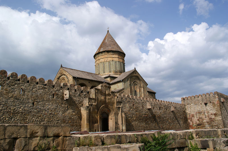 Здесь вы увидите много знаменитых объектов вроде храма джвари и . Dzhvari Mcheta Shio Mgvime Yanek Kvitinskij