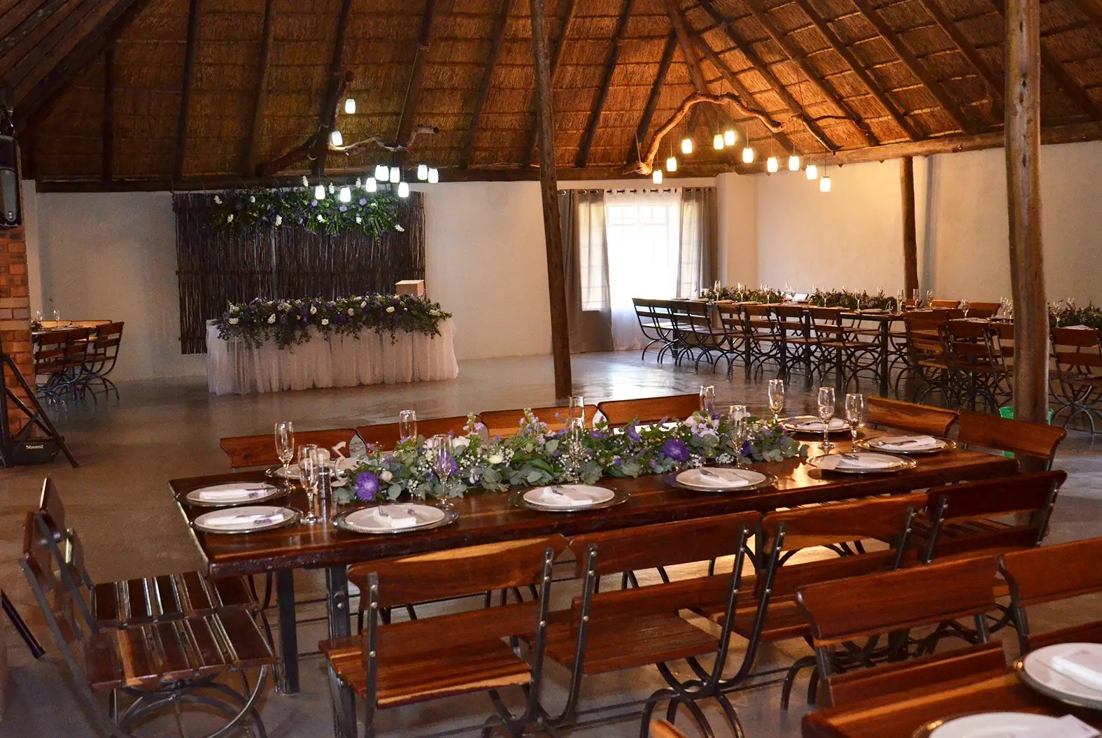Die Wildevy: the reception hall under thatch