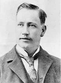 Tahukah jika ternyata sejarah munculnya permainan bola voli (volly ball) di dunia juga berhubungan erat dengan sejarah munculnya permainan . Sejarah Bola Voli Neilarahma