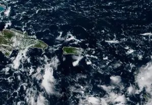 Vaguada aumenta a 80% el potencial de lluvia para hoy