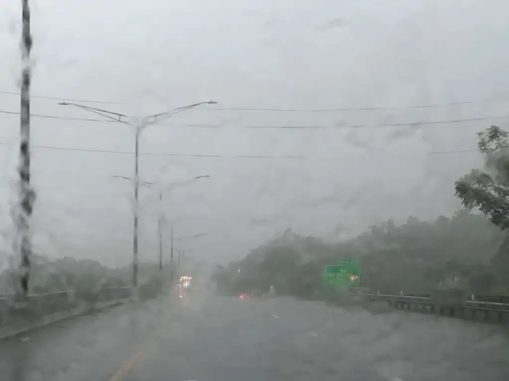 Emiten alertas de inundaciones para 15 municipios