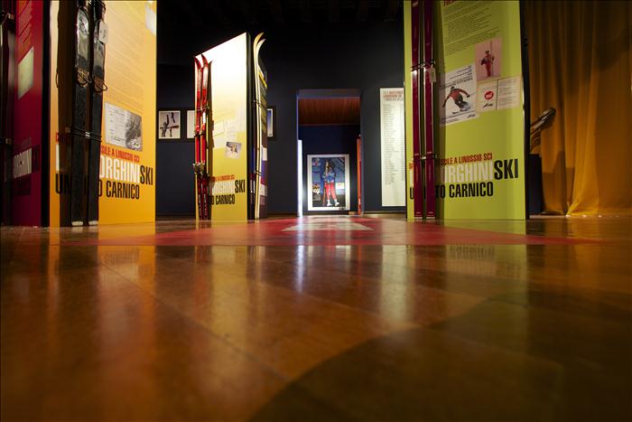 espositori per museo