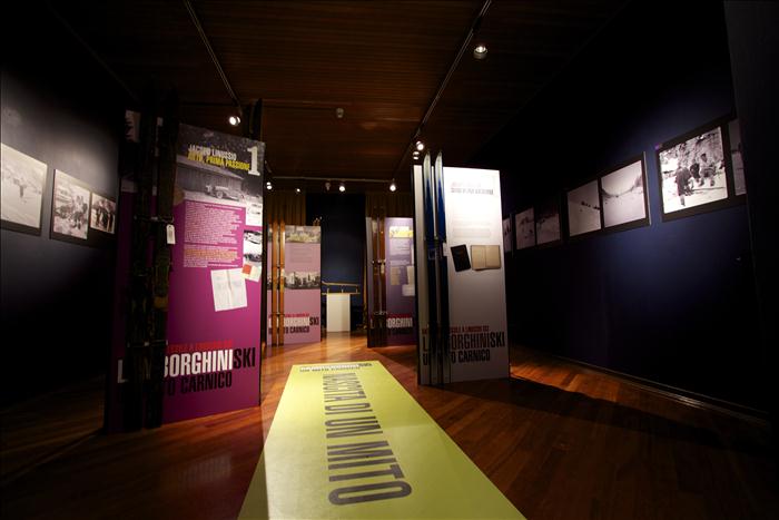 adesivi da terra museo