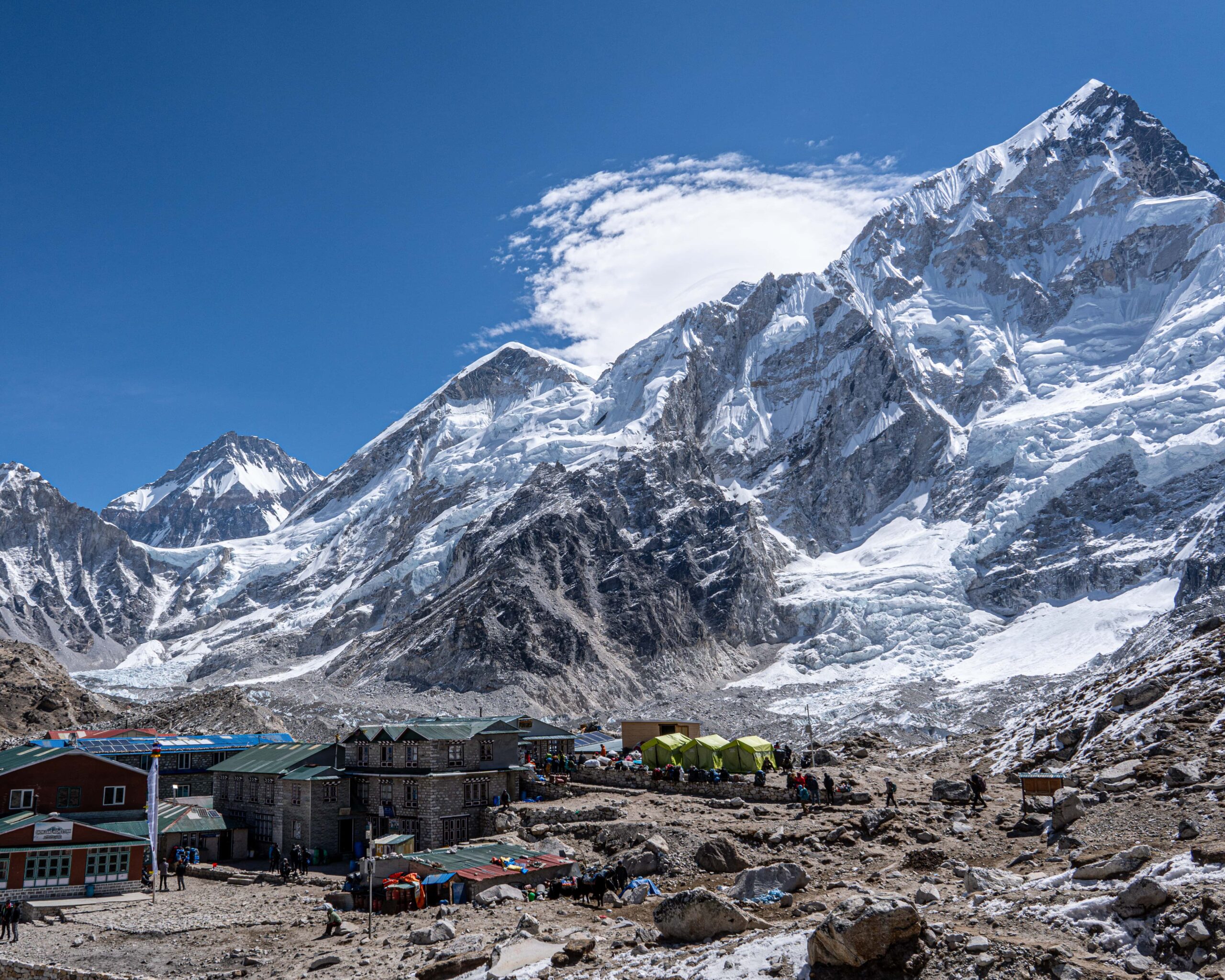 16 Daagse Reis Everest Basecamp Trek vanaf 1.445 euro. Reizen Naar Nepal Met Nederlandstalige Gidsen.