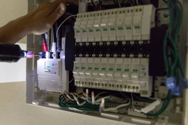 AC SPD 4 Pole Devices