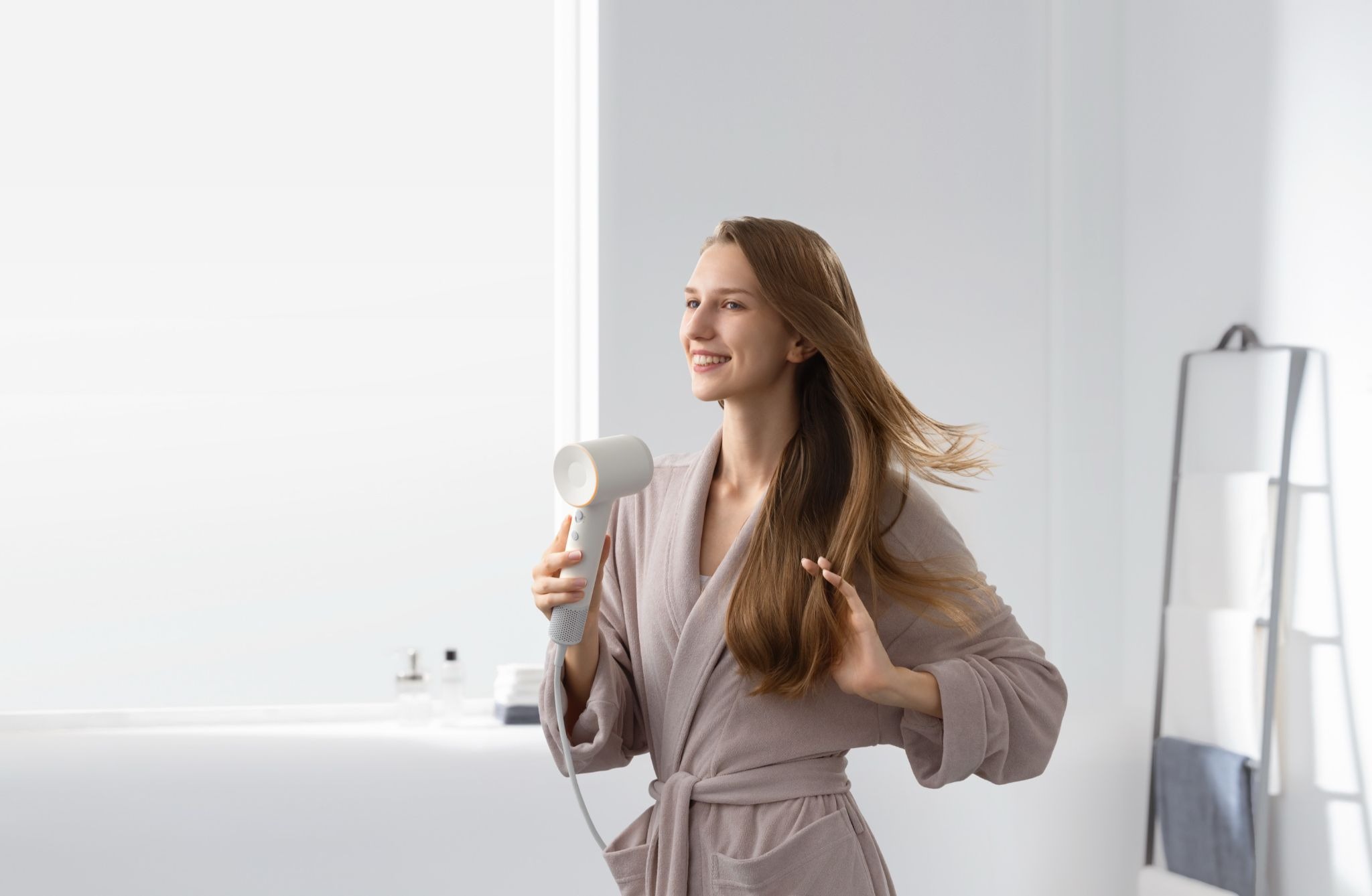 How an Ionic Hair Dryer Improves Everyday Hair Care