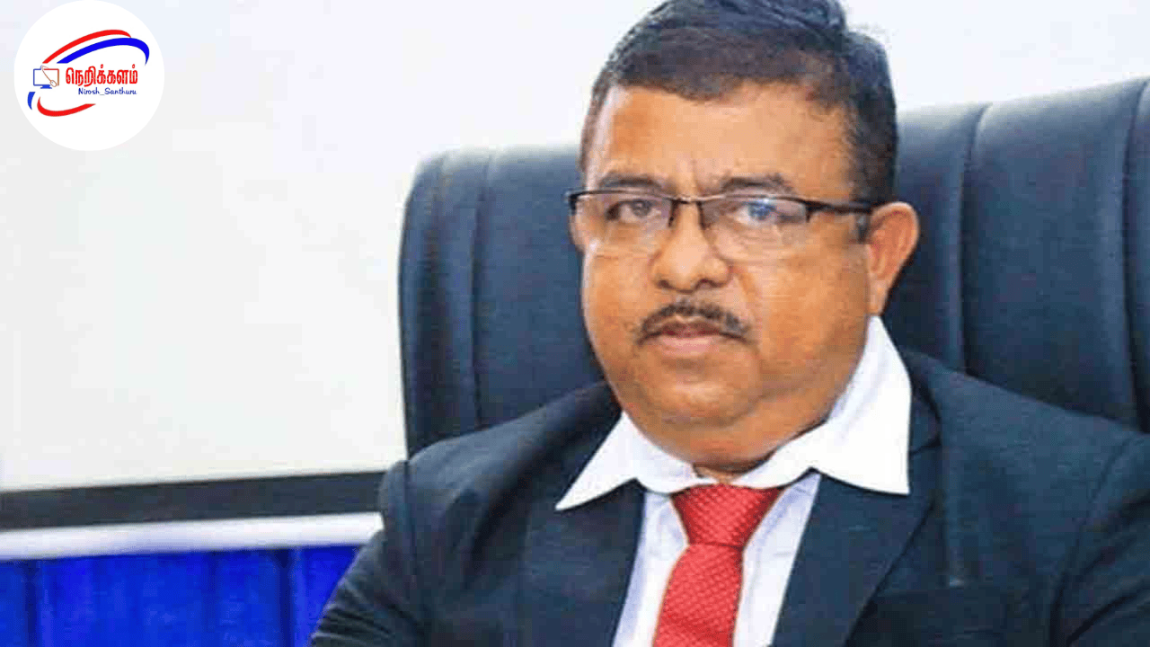 புவிச்சரிதவியல் அளவை மற்றும் சுரங்கப் பணியகத்தின் முன்னாள் தலைவர் அநுர வல்போல இலஞ்ச ஒழிப்பு ஆணைக்குழுவினால் கைது செய்யப்பட்டார்.