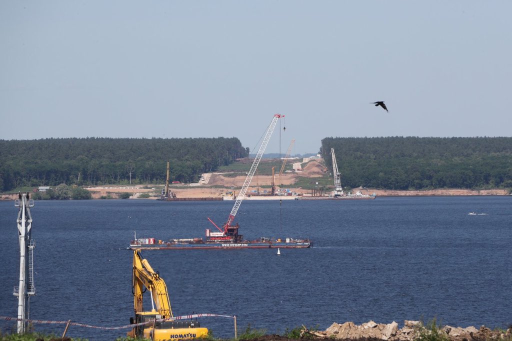 Строительство моста через Волгу в районе Тольятти идёт по графику