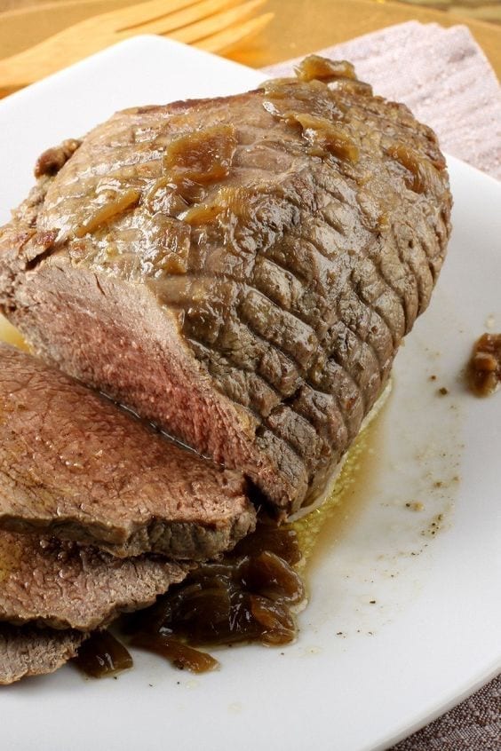 Slow cooker roast beef dinner