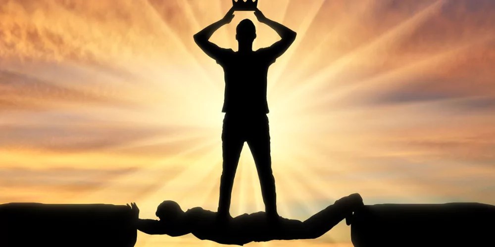 স্বার্থপর মানুষ নিয়ে উক্তি সমূহ