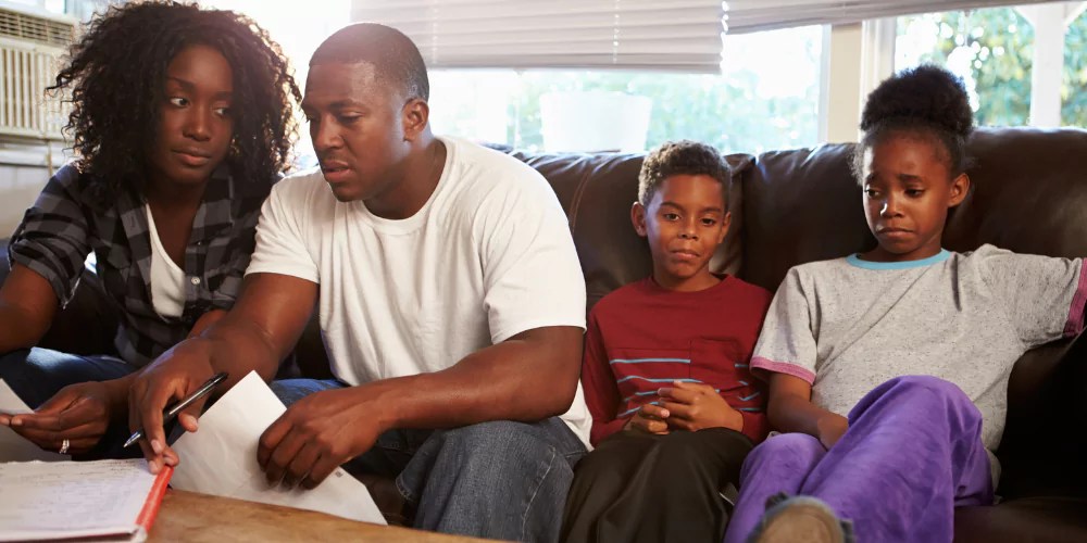 মধ্যবিত্ত ছেলেদের কষ্টের স্ট্যাটাস