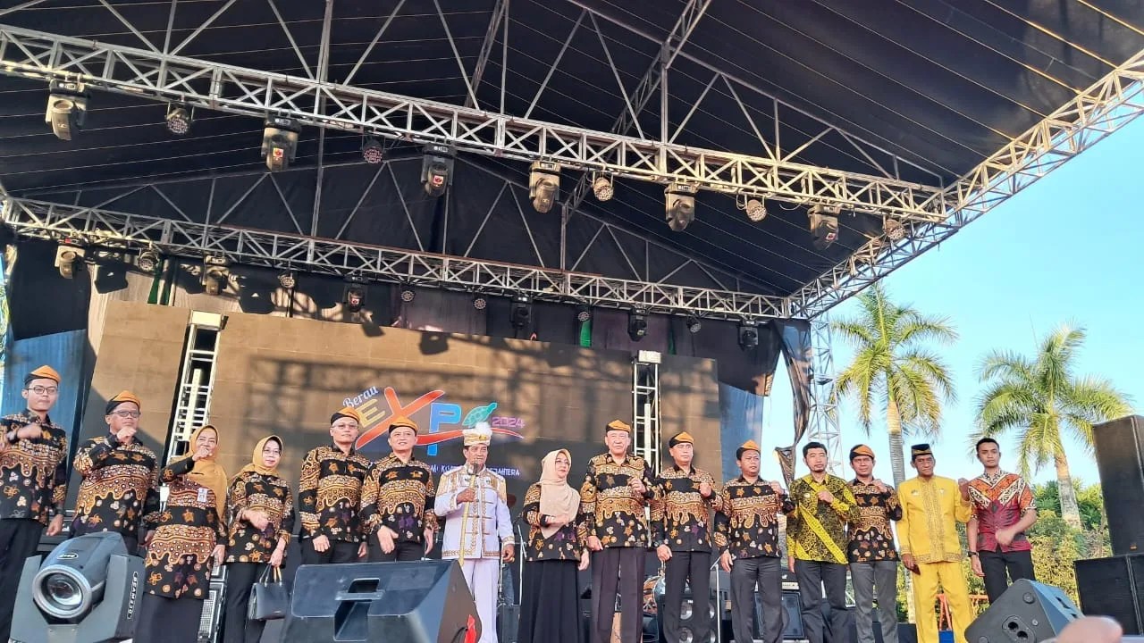 Pembukaan Berau Expo 2024 di Warnai Dengan Pelepasan Balon Berisikan Harapan.