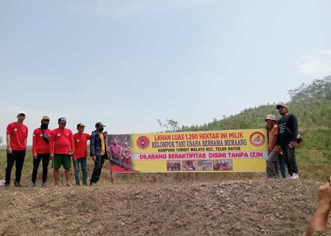Kelompok Tani Usaha Bersama Meraang dan Beberapa Masyarakat, Kampung Tumbit Melayu, Kecamatan Teluk Bayur, Yang Lahannya Masuk Dalam Lokasi Izin Usaha Pertambangan (IUP) PT. Berau Coal ( BC ) Menuntut Ganti Rugi Lahan.