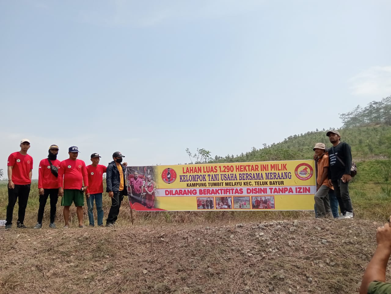 Kelompok Tani Usaha Bersama Meraang dan Beberapa Masyarakat, Kampung Tumbit Melayu, Kecamatan Teluk Bayur, Yang Lahannya Masuk Dalam Lokasi Izin Usaha Pertambangan (IUP) PT. Berau Coal ( BC ) Menuntut Ganti Rugi Lahan.