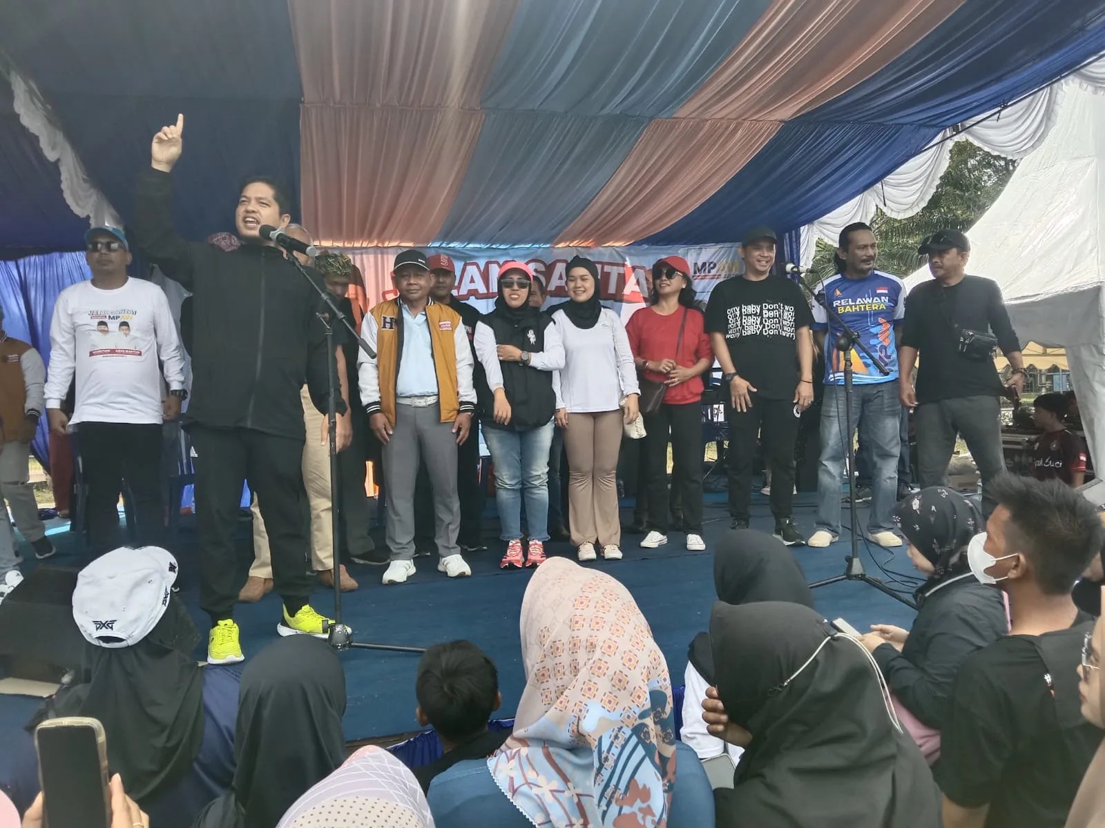 4 Dapil 5 Kecamatan Secara Serentak Melaksanakan Jalan Sehat MP Dan AW, Ribuan Peserta Ikut Meramaikan Jalan Sehat, 5 Unit Sepeda Motor Dan Sejumlah Hadiah Doorprise Dibagikan Kemasyarakat.