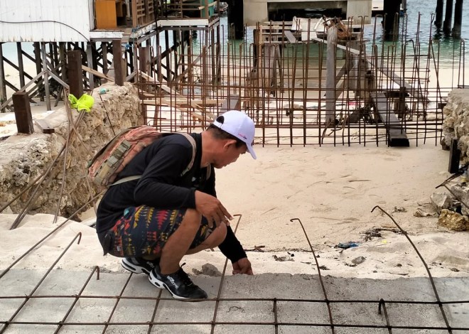 Pekerjaan Lanjutan Proyek Dermaga Kampung Pulau Derawan Dengan Menggunakan Dana APBD Berau Rp 4.810 Miliar Lebih Terancam Gagal