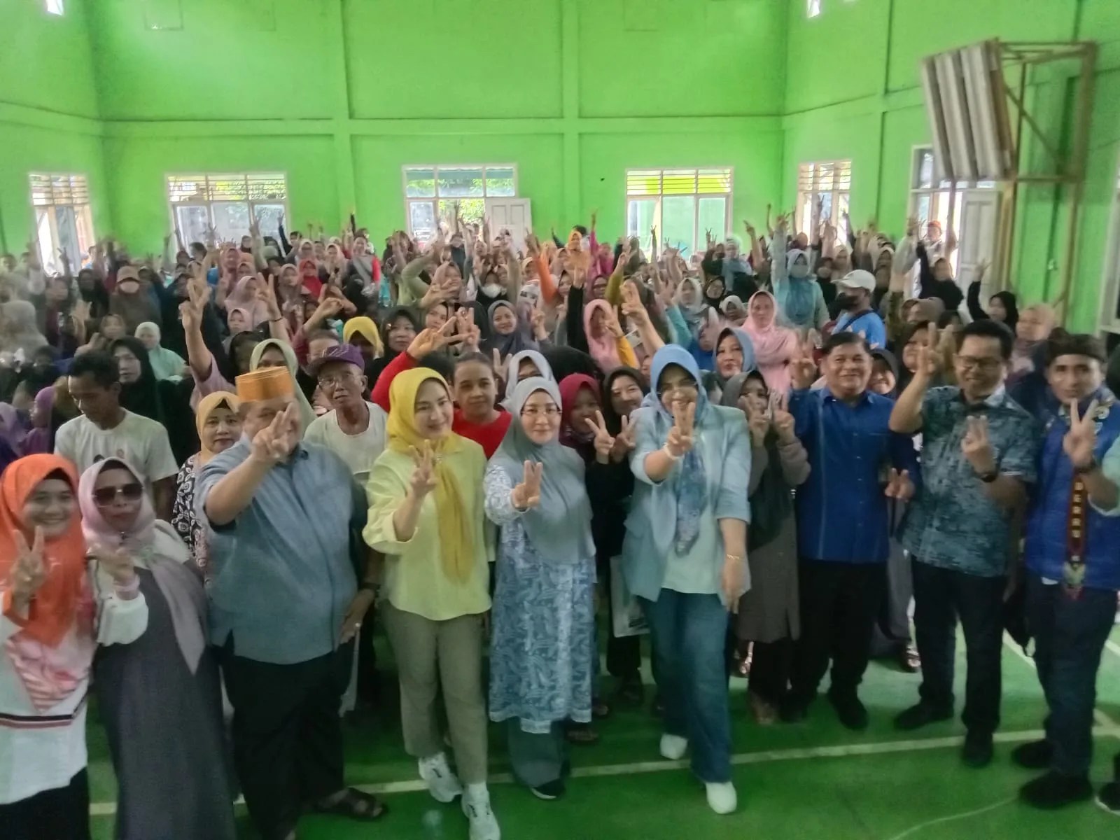 Penuh Sesak dan Membeludak kampanye Sragam di 2 kelurahan, Rinding dan Teluk Bayur