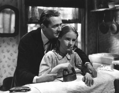 A Tree Grows In Brooklyn 1945 The Annie Laurie Scene With James Dunn Youtube