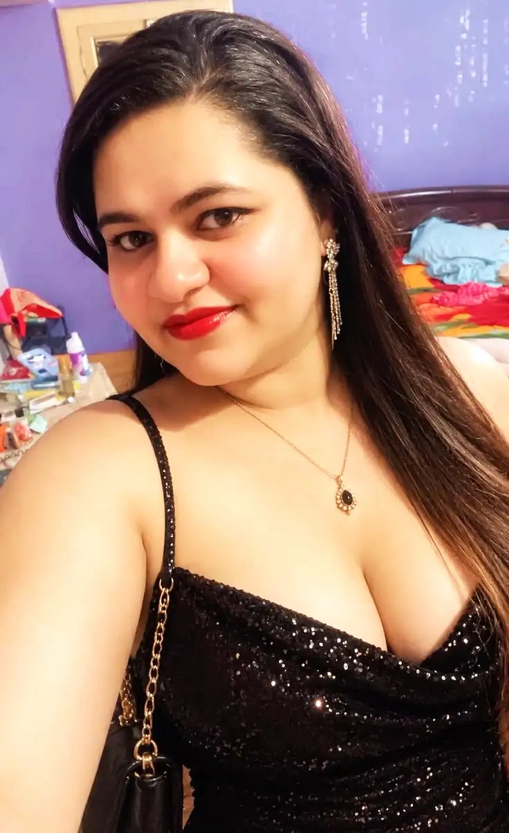 bondhur premika ke chuda