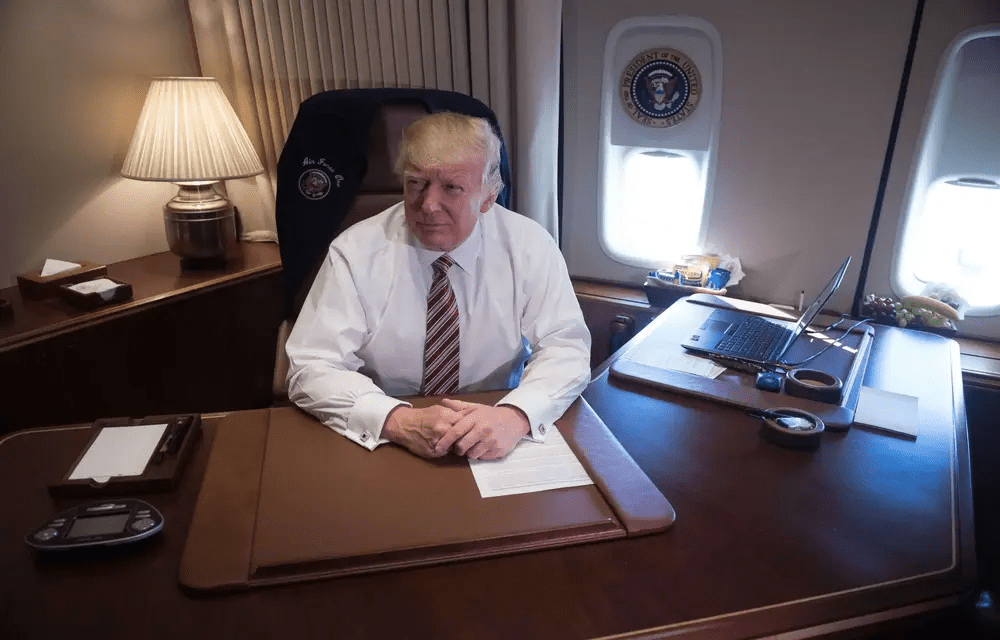 Low IQ Trump Busted For Phony Books In His ‘Library’ Aboard Air Force One
