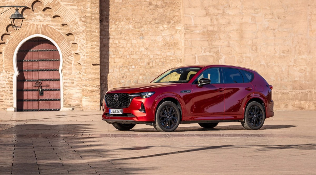 升級主被動安全科技及座艙舒適配備，2027 年式 MAZDA CX-60 以維持既有售價 129.9 萬元起，展現旗艦跑旅的多元駕乘魅力。