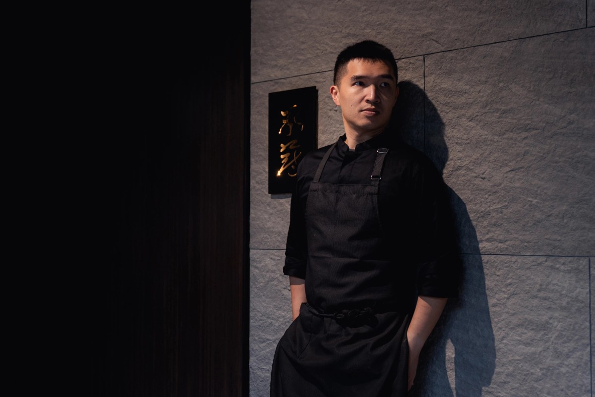34歲主廚邱奕承 Adam創立個人餐廳「承蔚 SHOWEI」，即日起正式開幕。