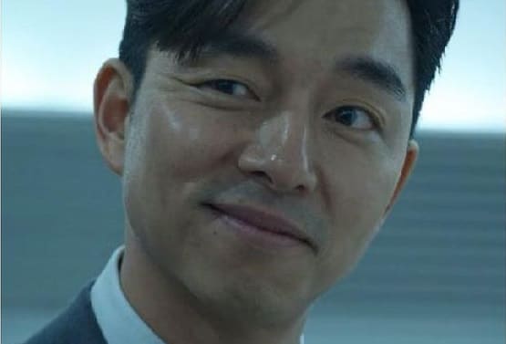 Unless you have been living under a rock you have probably heard about squid game by now, the series has taken the world by storm and has broken tons of netflix records. Squid Game Smug Face Reaction Squid Game Reaction Smug Smirk Smile Happy Salesman Gong Yoo R Freshmemetemplates