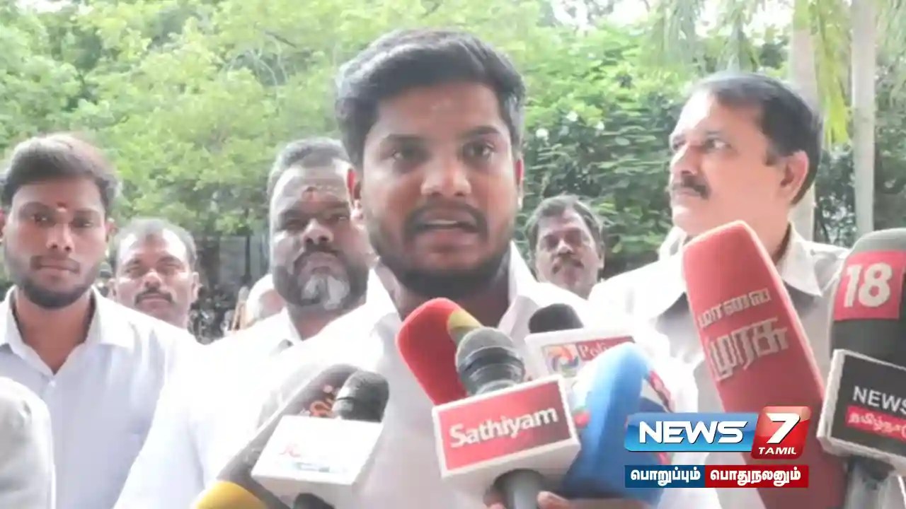 கோவில்களில் ரூ.5 வசூலிப்பது ஏன்? – அமைச்சர் ரமேஷ் விளக்கம்