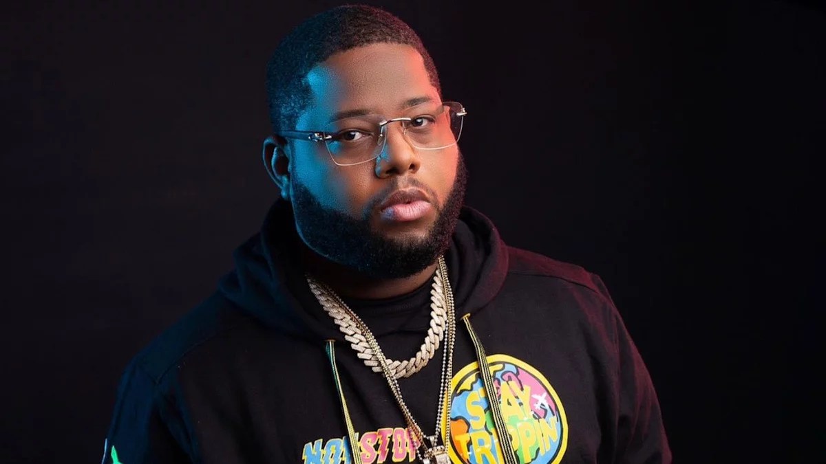 D-Black’s Business Advice at Richard Quaye’s 40th Larvish Birthday Party
