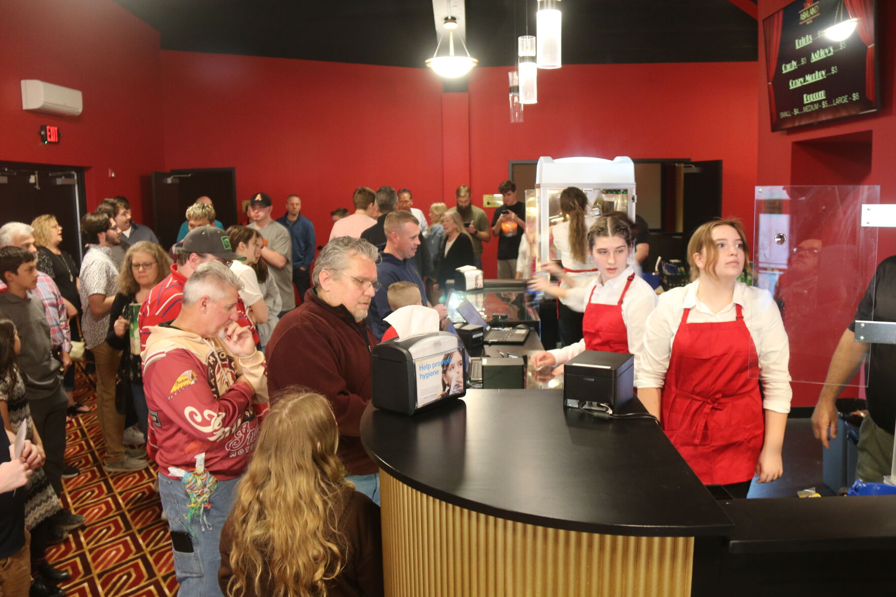ashland-schine-s-theatre-lives-again-as-the-ashland-in-grand-opening