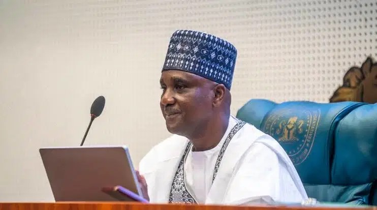 You are currently viewing Abbas dissolves all Reps ad hoc committees