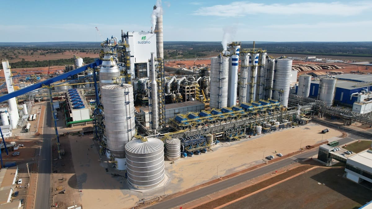 O volume comercializado representa uma alta de 28% em comparação ao mesmo período de 2024 (2T24) e reflete principalmente as contribuições operacionais resultantes da fábrica de celulose construída em Ribas do Rio Pardo (MS) Foto: Divulgação Suzano