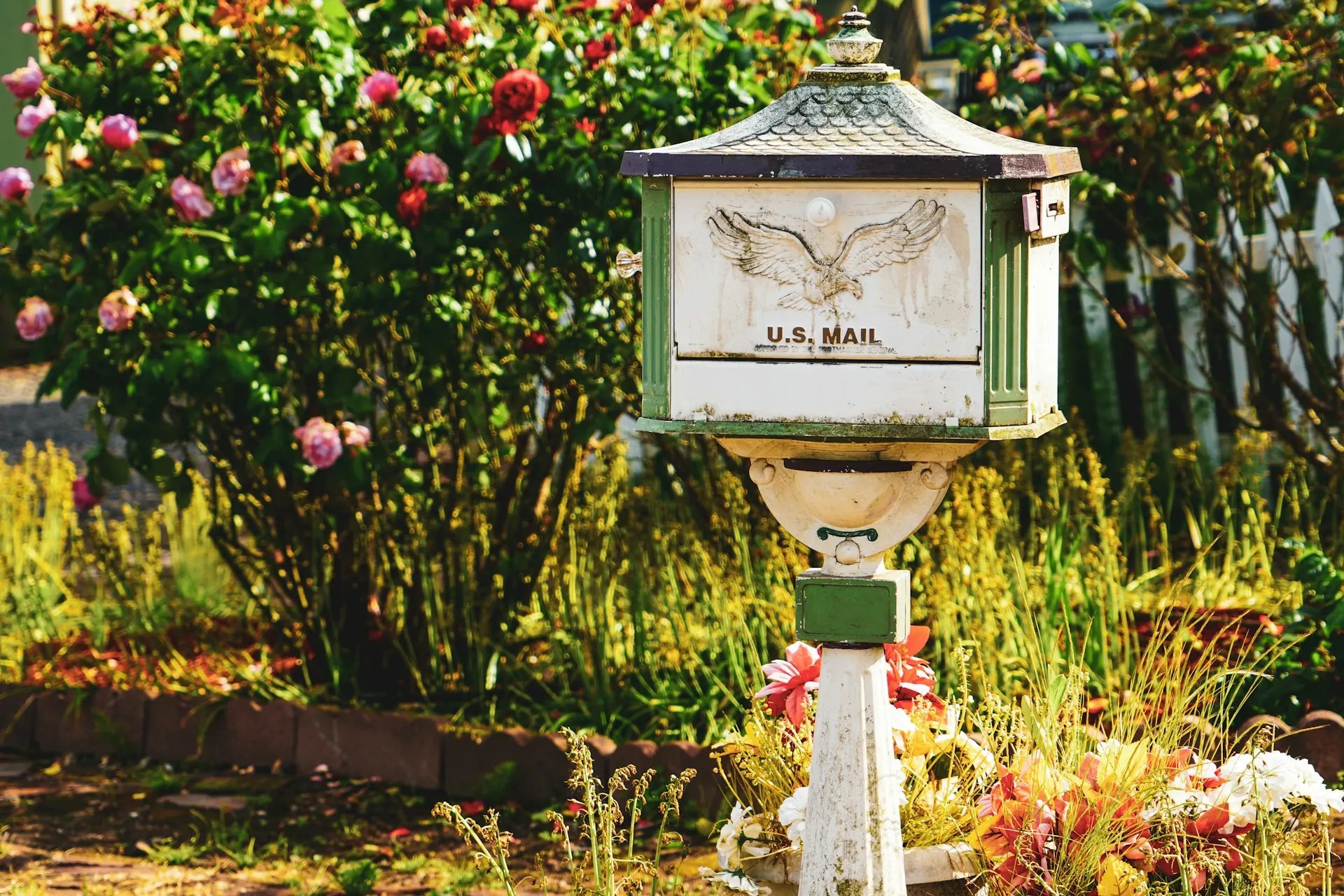USPS mailbox