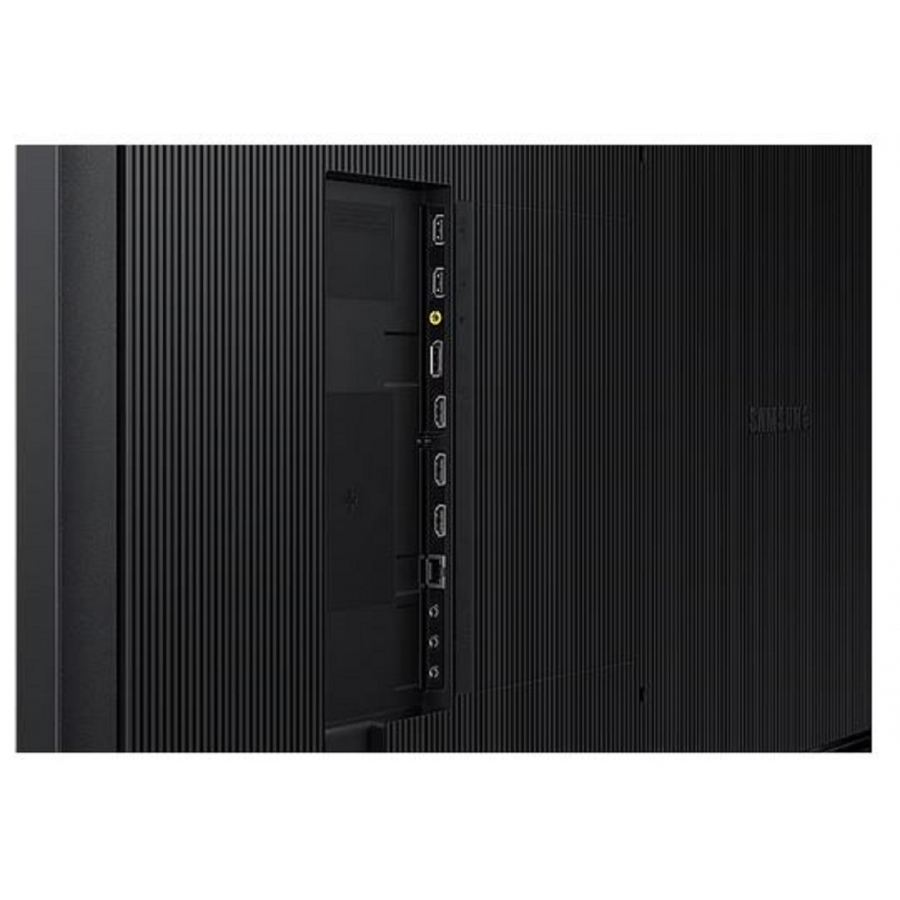 Monitor Señalizacion Digital Samsung 65 Uhd 3,840 X 2,160 4K Qm65C, 500Nits, 8Ms, Bocinas, 3 Hdmi, 2 Usb, Rj45, Rs232C, Wifi, H/V, 24/7
