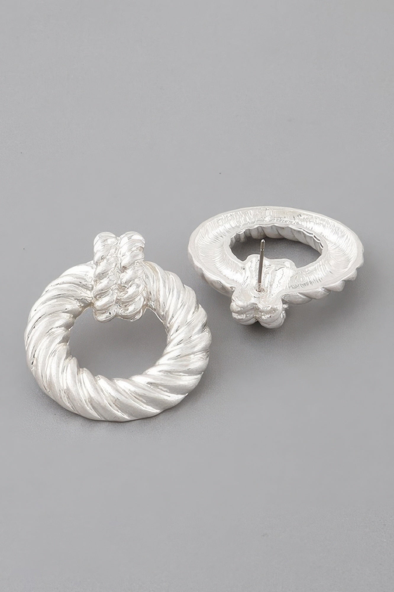 wh2251019.jpg