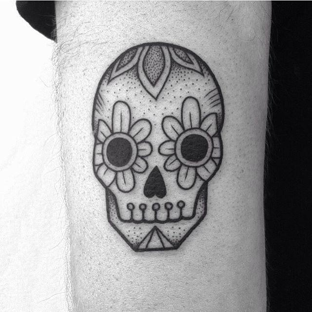 Catrina metade do rosto tatuagem desenhos instagram Voce Conhece O Significado Da Tatuagem De Catrina Blog Tattoo2me