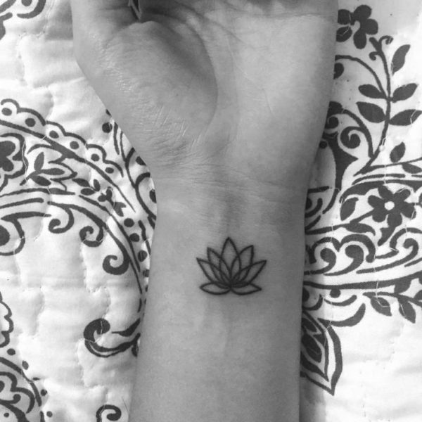 Photos Of Lotus Flower Tattoos - Nexttattoos 600_x_600_jpg