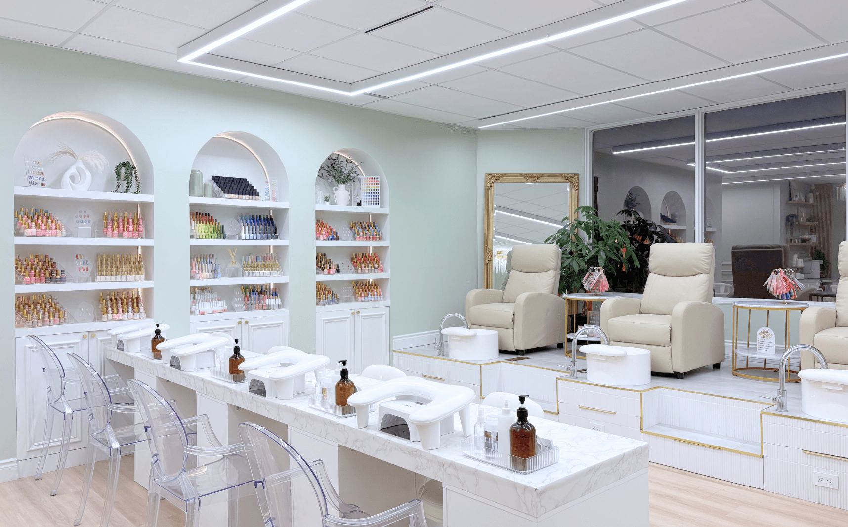 Sen Spa reception and treatment space in Toronto