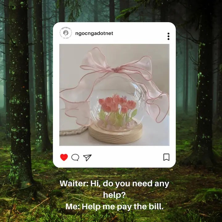 Waiter: Hi, do you need any help?