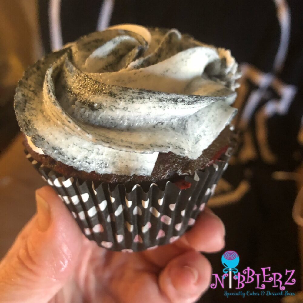 Cupcake Tower - 4 Tier Wedding/Bridal - Image 4