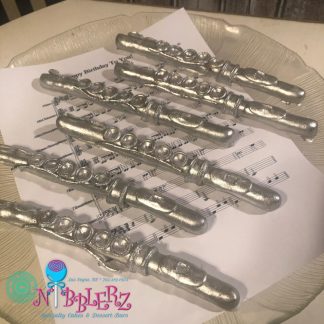 Flute chocolate pretzels