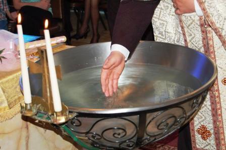 Pravda Cum Ne VindecÄ RugÄciunea Aghiazma Si Semnul Crucii Blog De Veghe