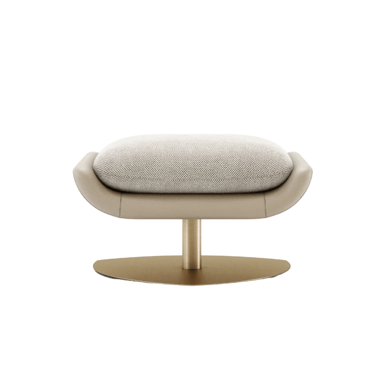 Een moderne Elba Voetensteun met een beige gestoffeerd kussen rust op een strakke, goudkleurige metalen basis tegen een effen achtergrond.