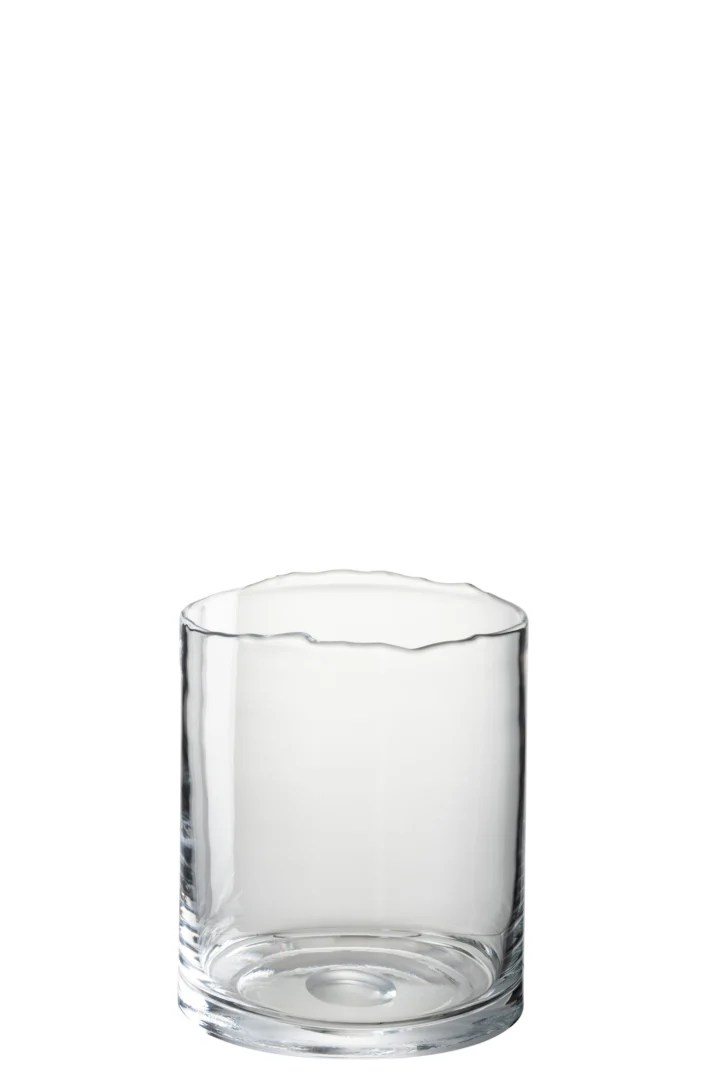 De Kaarsenhouder Hurricane Glas Onregelmatige Rand is een heldere, cilindervormige glazen houder met een licht onregelmatige rand, weergegeven op een witte achtergrond. Het transparante ontwerp heeft subtiele reflecties en accenten.