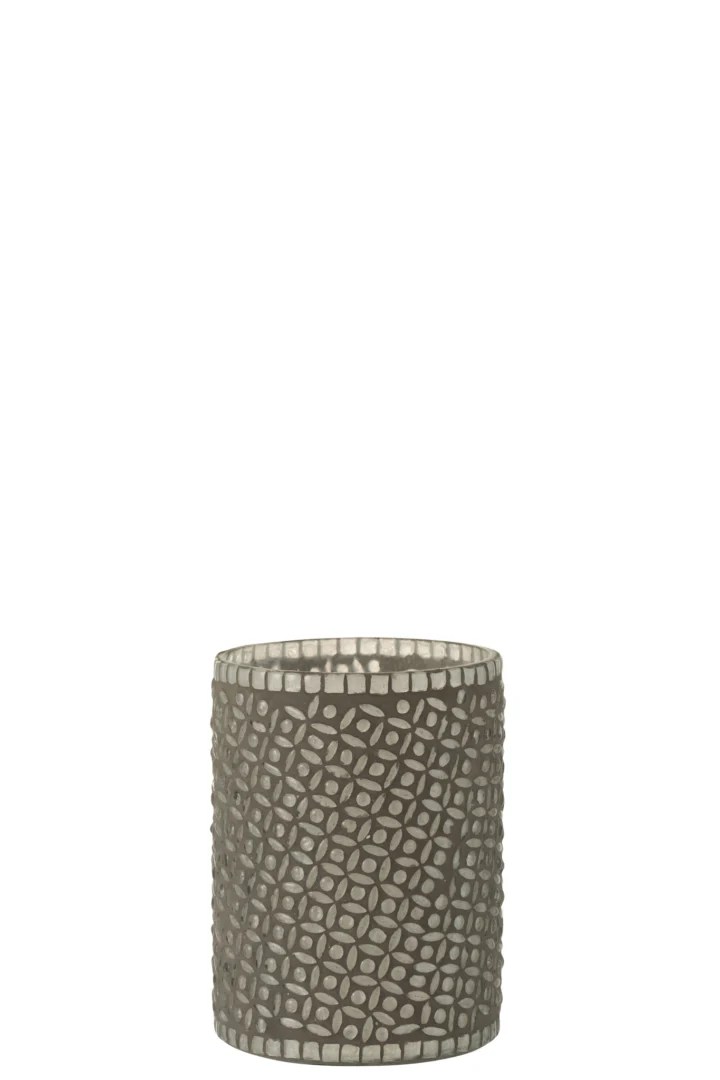 Het Orkaan Lichtpatroon Glas Grijs is een cilindervormige grijze pennenhouder met een verhoogd geometrisch bladpatroon en een witte mozaïekrand rond de bovenrand, tegen een effen witte achtergrond.