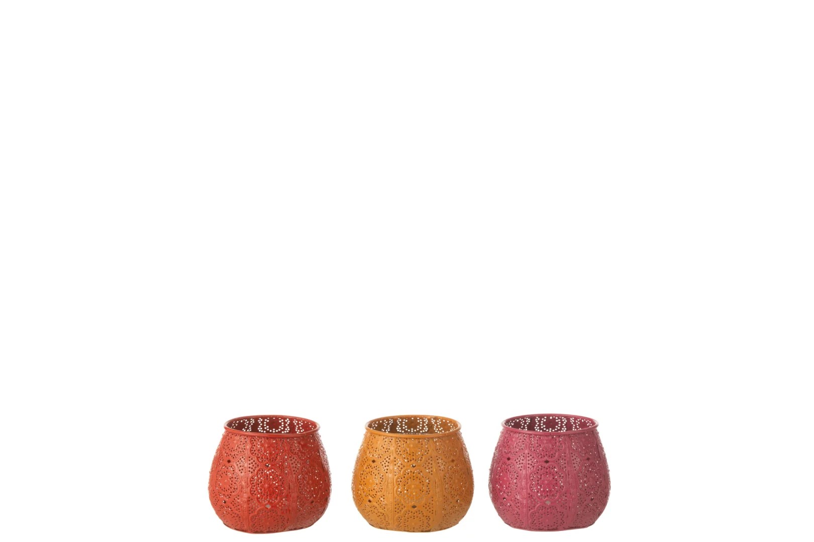 Theelichthouder Cilinder Metaal/Glas Mix Klein Set van 3: Drie kleine, decoratieve kaarshouders in rood, geel en roze met een fijn patroon zijn naast elkaar geplaatst tegen een witte achtergrond.