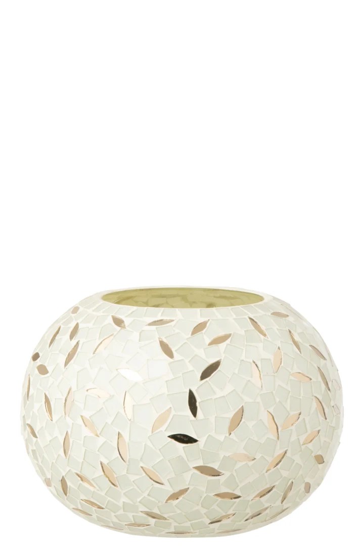 De Kaarsenhouder Bal Mozaïekglas Wit Zilver Klein is een ronde, witte mozaïek kandelaar met een brede opening en kleine, bladvormige beige en metalen tegeltjes die het oppervlak versieren.