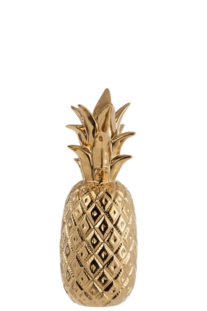 De Kaarsenhouder Ananas Polyresin Goud Groot is een glanzende, goudkleurige kandelaar in de vorm van een ananas tegen een effen witte achtergrond.